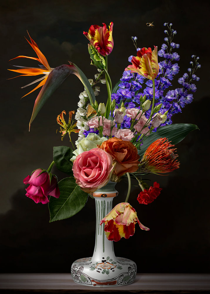 Floral Majesty - Bloemenstilleven — bloemstilleven van Sander van Laar